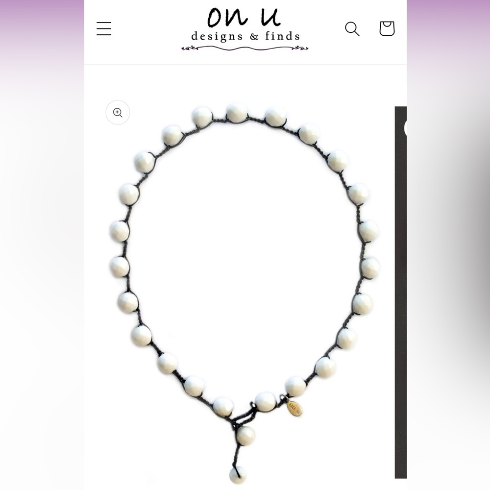 On U necklace